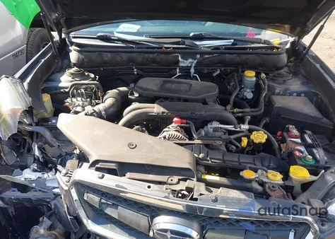 2011 Subaru Legacy 2.5I Limited z USA, uszkodzony, nr VIN 4S3BMBK63B3213553